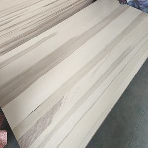 Vente en gros directe de bûches en bois de peuplier Plateaux en bois de peuplier pour la construction de logements - Product Image 2