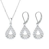 Amazon vend des boucles d'oreilles en cristal avec pendentif rond Boucles d'oreilles pendantes en diamant de luxe pour femmes