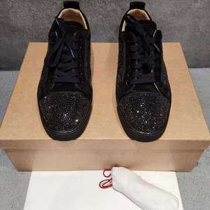Nouvelles Chaussures Décontractées Plates de Luxe en Cuir Véritable à Semelle Rouge, Modèle 2026, de Marques Célèbres, Vente en Gros - Product Image 1