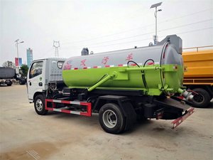 Manufacturer Supply Dongfeng 4X2 5000 Liters Vacuum Sewage Truck for Municipal Sanitation Services - Product Image 4