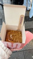 Boîte pliable jetable en papier pour l'emballage de biscuits et desserts, design personnalisé, matériau biodégradable, gain de place