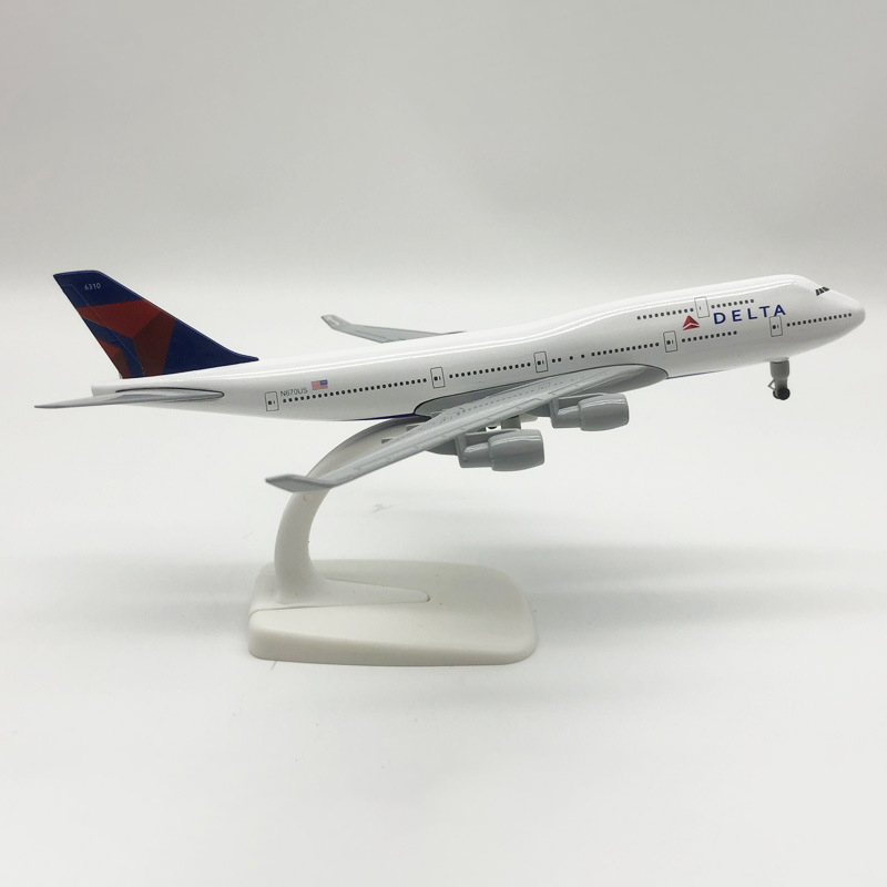 Delta Airplane Model