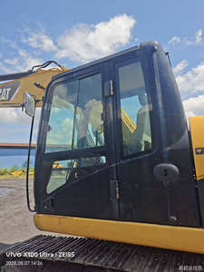 Excavatrice Caterpillar 320D d'occasion, modèle 2010, puissance 118 kW, capacité de la benne 1,19 m, origine Japon, moteur, pompe, <span class=keywords><strong>construction</strong></span> - Product Image 2