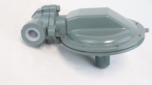 AMCO 1803B2 Válvula Reductora Secundaria/Intermedia de Gas Natural/GLP con Sellado Hidráulico de Goma, Tamaño de Puerto de 1 pulgada, 1 Año de Garantía - Product Image 4
