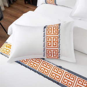 Set di Biancheria da Letto a Quattro Pezzi in Cotone Puro Tinto in Filo per Hotel a Cinque Stelle, Copripiumino Stampato Personalizzabile di Alta Gamma, Lenzuolo Bianco - Product Image 4