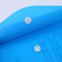 En stock, pochette transparente pour documents de bureau A4 en PP avec bouton pression et logo imprimé en couleur, Chine