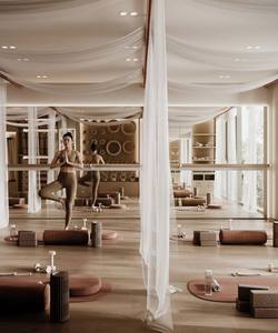 Diseño Interior de Lujo para Estudio de Yoga Wabi Sabi, Muebles Personalizados para Gimnasio de Pilates, Espacio de Bienestar de Madera, Solución Llave en Mano - Product Image 5