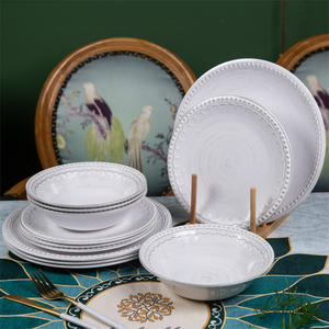 Platos Base Para <span class=keywords><strong>Restaurante</strong></span> Placa de cargador de plástico con cuentas, placa en relieve de melamina blanca de 9 "11" con borde de cuentas - Product Image 4