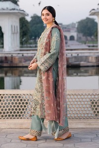 Shalwar Kameez de Seda con Espejos y Teñido a Mano, Edición de Boda India-Pakistaní, Color Verde, Última Moda, Gran Venta - Product Image 2
