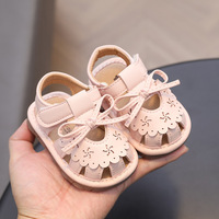 Sandales unisexes pour bébé, style princesse, à bout fermé, printemps-été, 0-1 an, fermeture à boucle, respirantes, antidérapantes, semelles souples