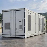 Solution de conteneurisation de batteries C&I avec intégration de distribution d'énergie PCS EMS, de refroidissement et de protection incendie