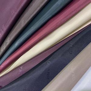 Vải lót <span class=keywords><strong>Taffeta</strong></span> <span class=keywords><strong>Polyester</strong></span> 190T trơn nhuộm màu, họa tiết dập nổi tùy chỉnh, cảm giác mềm mại hoàn hảo - Product Image 1