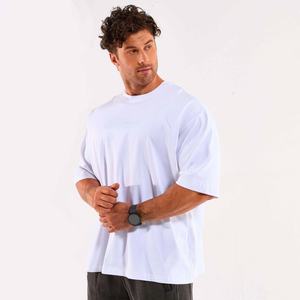 T-shirt pour homme de sport de plein air, nouveau design, surdimensionné, doux, personnalisé avec logo et tissu respirant - Product Image 1