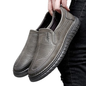 Mocassins en cuir perforé respirant pour hommes, bout rond, à enfiler, chaussures décontractées d'été, semelle extérieure en caoutchouc, doublure en PU - Product Image 5
