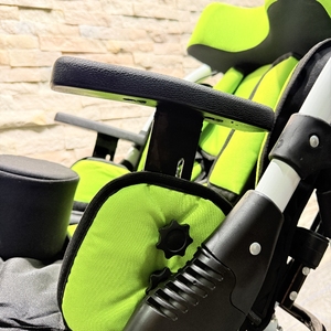 Faltbarer Reise-Allterrain-Rollstuhl mit Verstellbarem Sitz Pädiatrischer Rollstuhl Neigbarer Kinderwagen für Zerebralparese Manueller Rollstuhl - Product Image 4