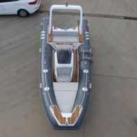 Bateau semi-rigide gonflable Orca 5,8 m en Hypalon français, coque en V profond, robuste et élégant, à vendre