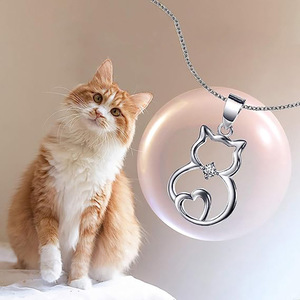 Collana con Gattino per Donne, Ciondolo a Cuore Traforato, Gioiello Minimalista alla Moda per Uso Quotidiano, Stile Dolce - Product Image 2