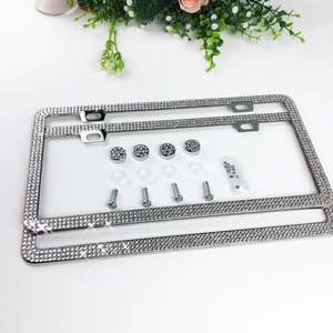 Marco de matrícula de motocicleta de cristal de diamantes de imitación de <span class=keywords><strong>moda</strong></span> personalizado con marco de matrícula de luz - Product Image 1