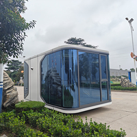 Maison conteneur modulaire mobile Petite maison préfabriquée avec salle de bain et poêle à bois à vendre