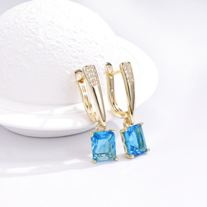 女性用大きなキュービックジルコニア丸い色の石イヤリング,Mジュエリー卸売真鍮14K金メッキファッションイヤリング - Product Image 5