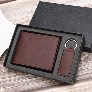 Set regalo da <span class=keywords><strong>uomo</strong></span> di vendita caldo <span class=keywords><strong>portafoglio</strong></span> tascabile in vera pelle confezionato squisito <span class=keywords><strong>e</strong></span> Set regalo <span class=keywords><strong>portachiavi</strong></span> per la festa del papà