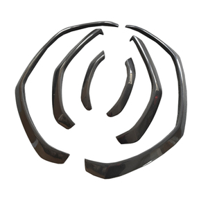 Juego Completo de Guardabarros de Fibra de Carbono Modelo MS para Urus, Piezas Modificadas, 2018-2021 - Product Image 3