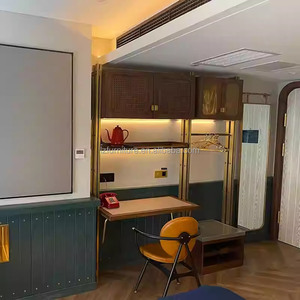 Ensemble complet de meubles de chambre d'hôtel abordables : lit double, king-size, cadre de lit avec tête de lit, coiffeuse, armoire, tables de chevet et table d'appoint - Product Image 4