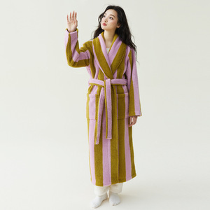 Vêtements de nuit d'hiver unisexes en polaire <span class=keywords><strong>Peignoir</strong></span> super absorbant à rayures en plusieurs couleurs - Product Image 6