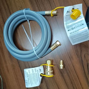 Manguera de Gas para RV con Conectores Rápidos de 3/8, Tubería Flexible de Acero Gris para Conexión de Entrada de Agua para RV - Product Image 4