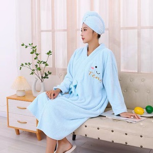 Albornoz de lana coral rosa de manga larga, grueso, para estar en casa, con gorro para secar el cabello, para mujer, uso en otoño e invierno. - Product Image 3