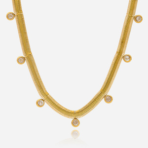 Collar de Cadena de Serpiente de Oro de 18K con Colgante de Zirconia Blanca con Engaste de Bisel, Joyería de Regalo - Product Image 1