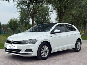 Auto Usado Volkswagen <span class=keywords><strong>Polo</strong></span> <span class=keywords><strong>1.4</strong></span> Trendline Manual 2015 2016 2017, Vehículo Pequeño y Confiable en Venta a Bajo Precio - Product Image 1