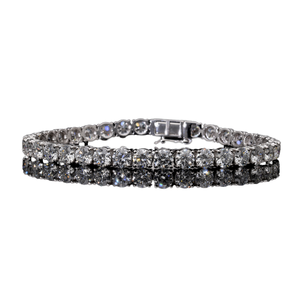 Bracelet tennis élégant pour femme en or 14 carats plaqué rhodium, serti de 13 diamants ronds brillants de laboratoire à quatre griffes - Product Image 1