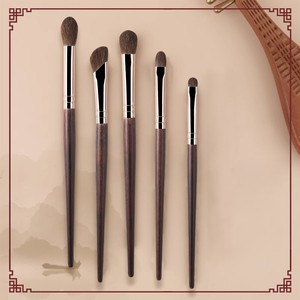 Set di 10 Pennelli Professionali per Trucco con Setole in Fibra Sintetica e Trattamento in Plastica per <span class=keywords><strong>il</strong></span> Viso - Product Image 3