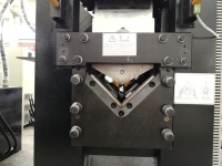 Machine à angle, fabricant chinois, ligne de poinçonnage, de marquage et de cisaillement CNC à grande vitesse pour angles TAPM2020