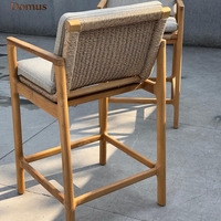 Tabouret de bar extérieur en teck moderne avec coussin, confortable et durable, mobilier de jardin pour bar, restaurant, café