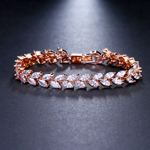 สร้อยข้อมือโลหะผสมเซอร์คอนหลากสีสำหรับสุภาพสตรีหรูหราเคลือบทองใหม่ - Product Image 4