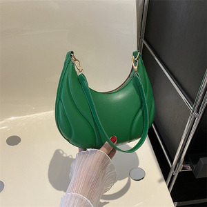 Borsa da Donna Sottobraccia in Morbida Pelle, Vendita Diretta dalla Fabbrica, Borsa a Tracolla in Colori Pastello, Design Elegante - Product Image 3