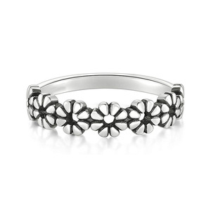 Anello Floreale alla Moda, Design Minimalista ed Elegante, Gioiello da Donna in Stile Naturale per Uso Quotidiano - Product Image 2