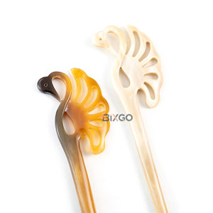 Élégante épingle à cheveux en corne de buffle en forme de cygne, faite à la main, en matériau naturel, bijou pour cheveux, pour l'exportation mondiale de boutiques professionnelles - Product Image 3