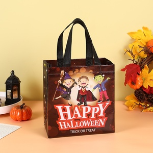 Sac fourre-tout non tissé transfrontalier Halloween motif sorcière magique, sac cadeau de courses petite taille (22x23x11cm) pour fournitures scolaires - Product Image 4