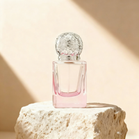 Flacons de parfum en verre transparent carrés personnalisables de 30 ml avec bouchon à vis et pulvérisateur