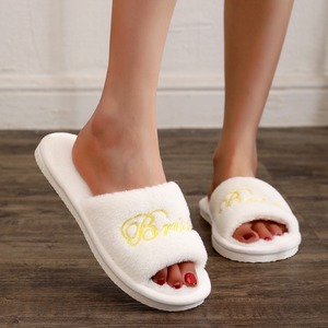 Scarpe da <span class=keywords><strong>Sposa</strong></span> Personalizzate, <span class=keywords><strong>Ciabatte</strong></span> Ricamate per Damigelle, Stampa Oro e Argento, Colore Personalizzato, Pantofole Calde in Pelliccia - Product Image 6