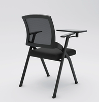 Chaise de formation ergonomique pliable avec dossier en maille ventilée et tablette d'écriture rembourrée pour conférences, salles de classe et bureaux
