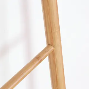 Natürliche umwelt freundliche Bambus decke Leiter Holz Badezimmer Toilette Freistehende Handtuch halter Stand Wand Kleiderbügel