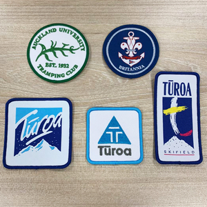 Badges et écussons tissés personnalisés, découpés au laser et brodés, thermocollants pour vêtements, chapeaux et sacs - Product Image 2