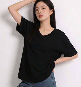 Camiseta de Cuello en V Lisa para Mujer, 220 g/m², al por Mayor, de Bajo Costo, 92% Algodón, 8% Elastano, con Logotipo Personalizado, Corte Casual - Product Image 2