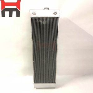 Pièces d'excavateur SK350-8, réservoir d'eau du radiateur LC05P00043S001 - Product Image 3