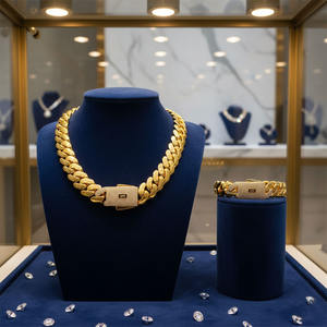 Ensemble de maillons cubains Miami pour homme avec fermoir Monaco glacé <span class=keywords><strong>en</strong></span> plaqué <span class=keywords><strong>or</strong></span> 14 ct <span class=keywords><strong>18</strong></span> ct collier et bracelet <span class=keywords><strong>en</strong></span> laiton lourd <span class=keywords><strong>bijoux</strong></span> combinés - Product Image 1