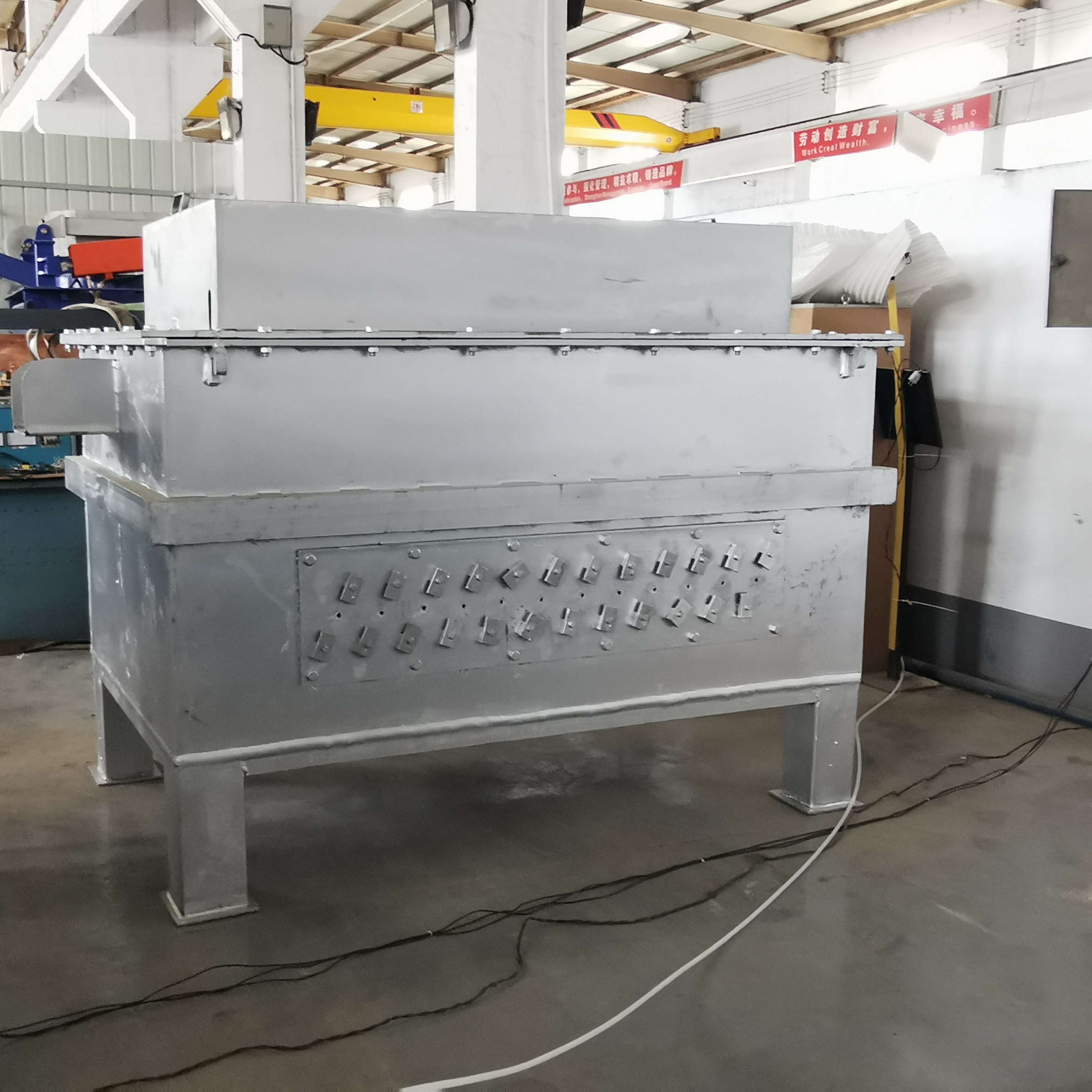 Billet Aluminium Batang Kuningan Mesin Cor Horisontal Terus Menerus Mesin Pembuat Strip Tembaga/Kuningan